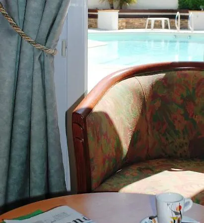 L'oree Du Bois Szálloda