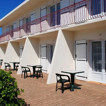 罗雷杜布亚酒店