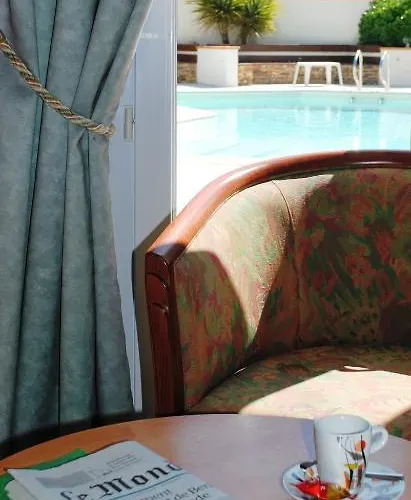 L'oree Du Bois Hotel